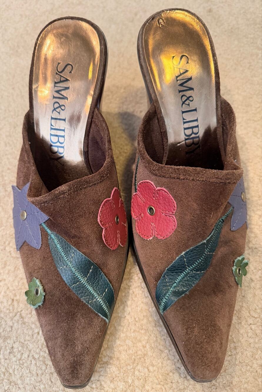 Sam & Libby Vintage Suede Floral Applique Pointed Toe Mule Heels Brown Size 6M